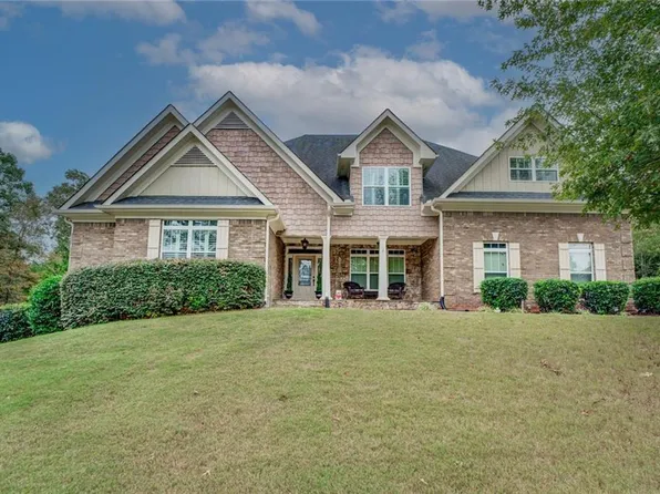 1591 Holly Ridge Dr, Loganville, GA 30052