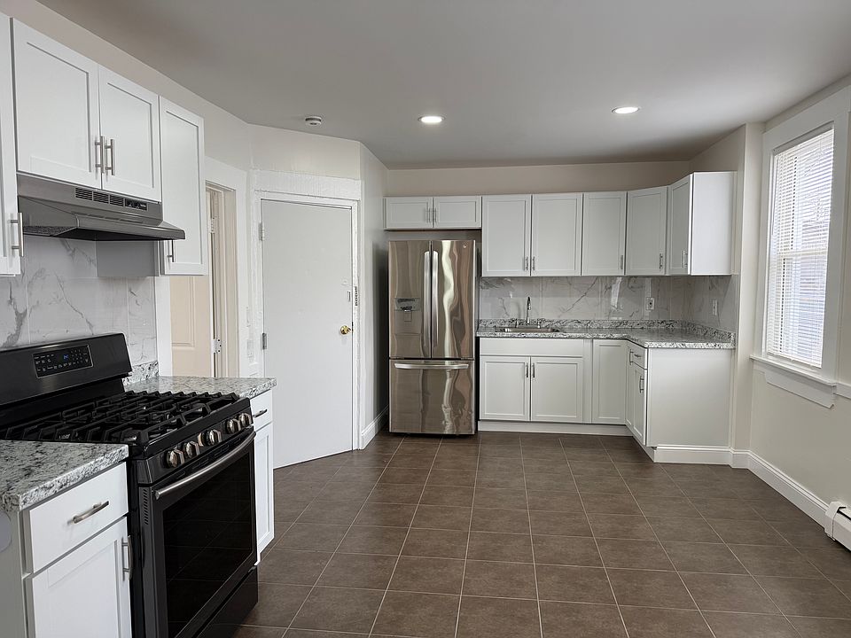 1st image of 14 Division St Fl 1