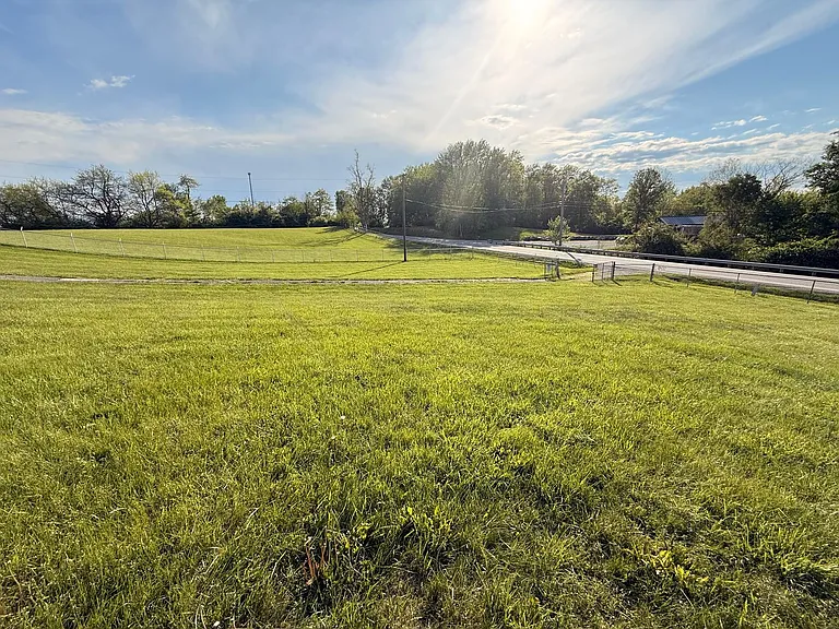 2245 US Highway 42 E — Photo 13