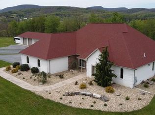 101 Gulf Dr, Duncansville, PA 16635