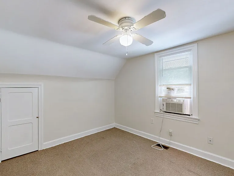 4168 Sherman Ave — Photo 17