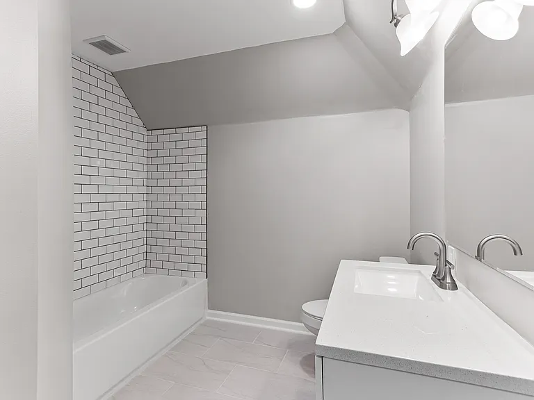 6037 Crane St — Photo 5