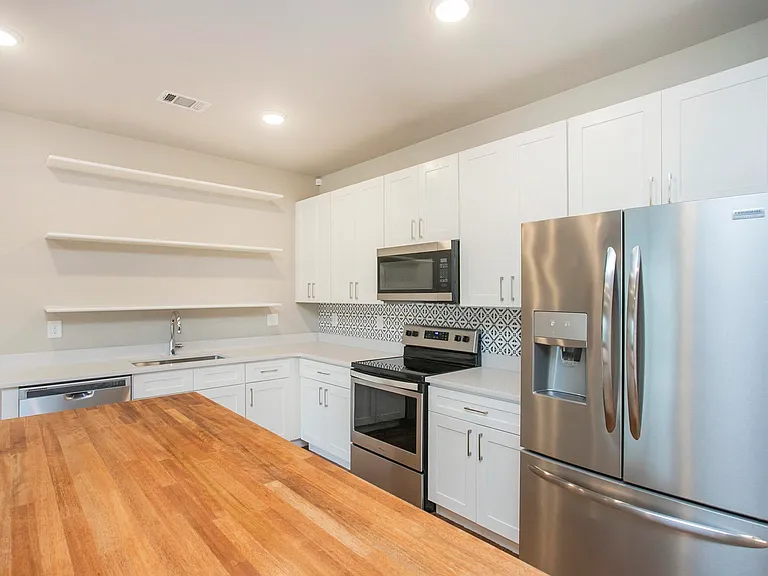 3637 Hydes Ferry Rd — Photo 39