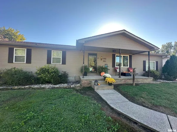 109 Delanor Dr, Carrier Mills, IL 62917