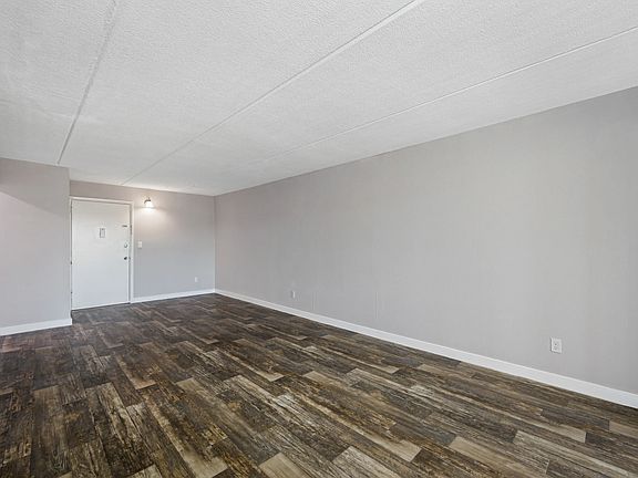 5th image of 3435 3rd Ave N #207