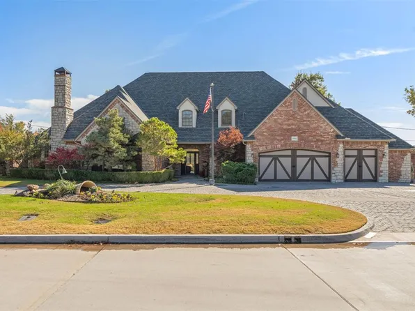 1808 Huntington Ave, Nichols Hills, OK 73116