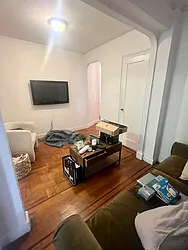 Rented by R New York