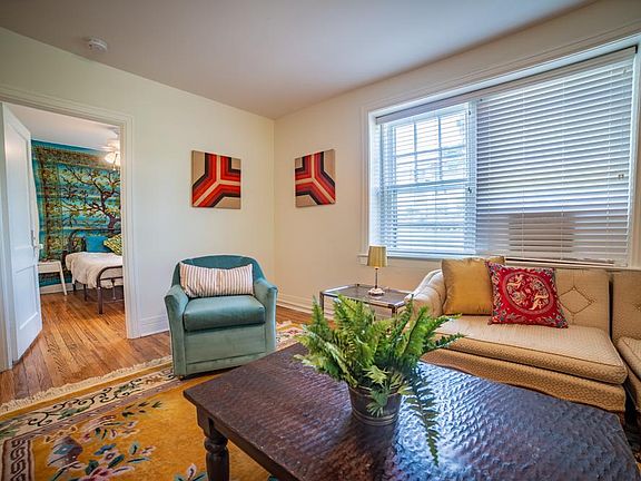 3rd image of 4201 Locust St #N8p1xe5hg