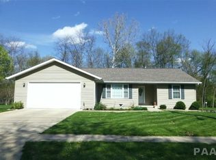 109 Logan Rd, Marquette Heights, IL 61554