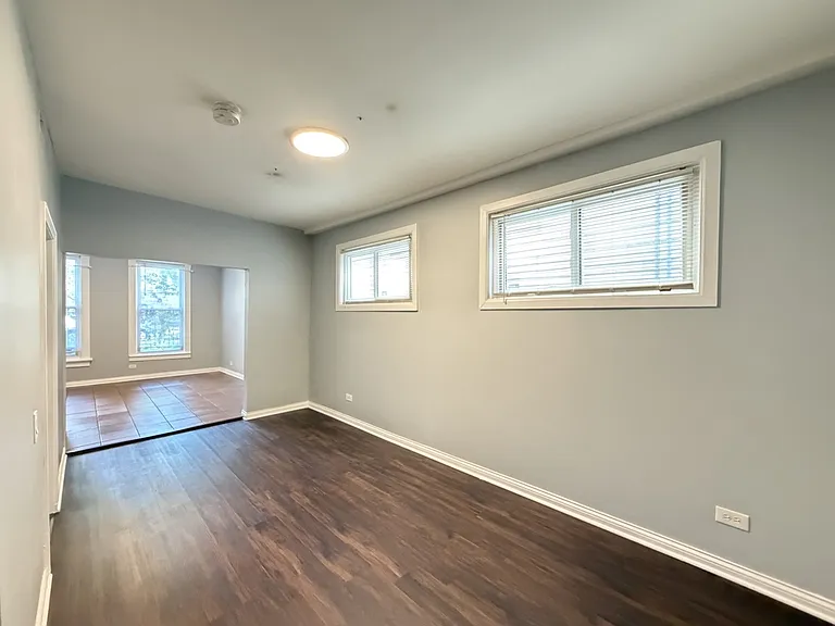 3511 W Dickens Ave #1 — Photo 5