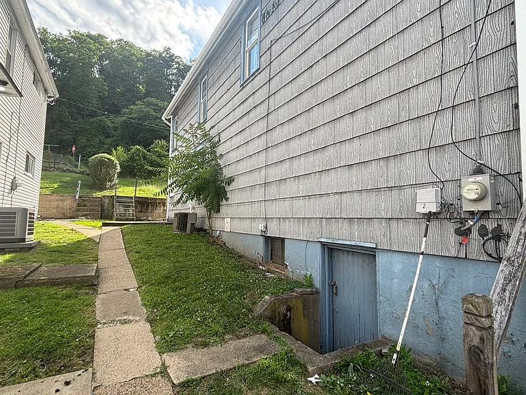859 Lincoln Ave — Photo 15