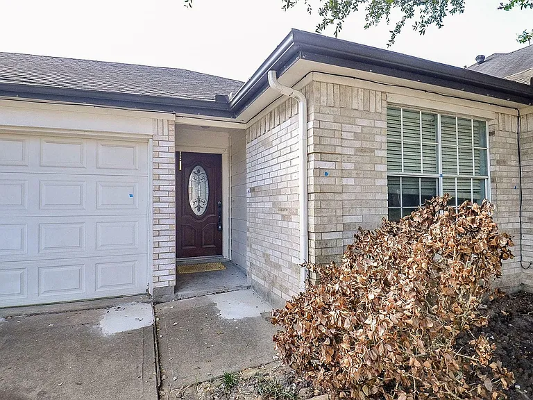 16307 Scotch Hollow Ln — Photo 4