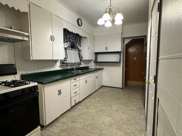 9 Elizabeth St #1, Pt Jervis, NY 12771