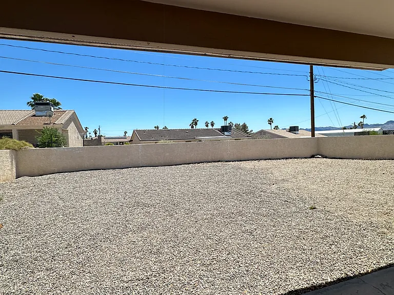 2876 Saratoga Ave — Photo 13