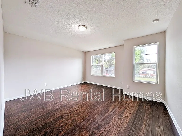 7700 Dandy Ave — Photo 8