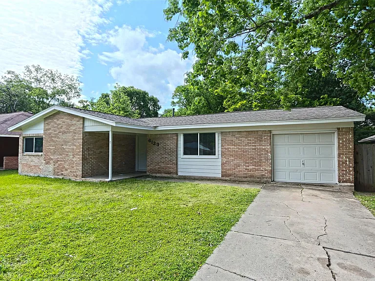 6123 Grape St — Photo 2