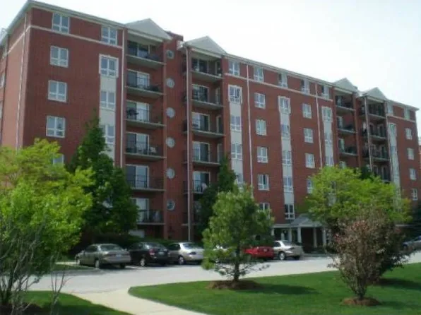 100 N Milwaukee Ave Unit 1-702, Wheeling, IL 60090