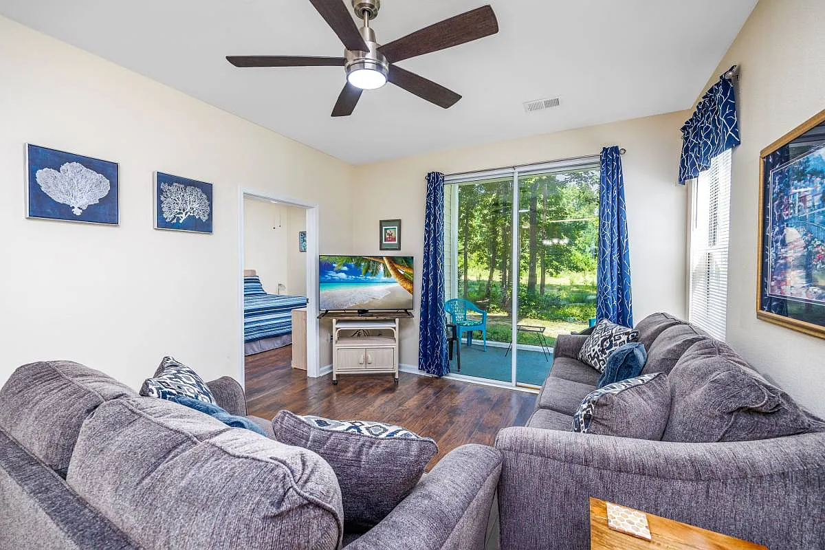 1298 River Oaks Dr — Photo 1