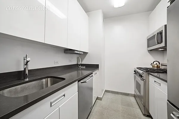 Rented by Corcoran | media 11