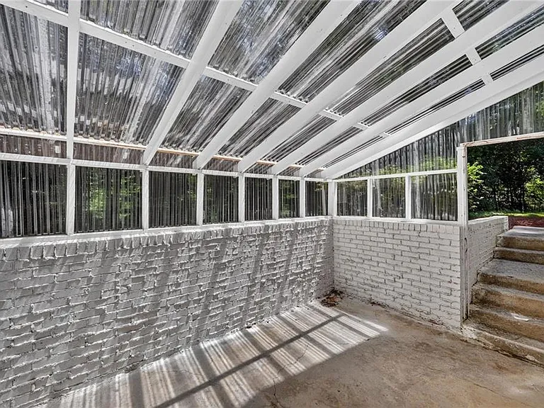 1714 S Johnson Ferry Rd NE — Photo 16