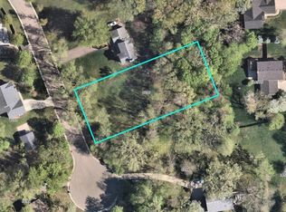 8200 Walnut Grove Ln N, Maple Grove, MN 55311