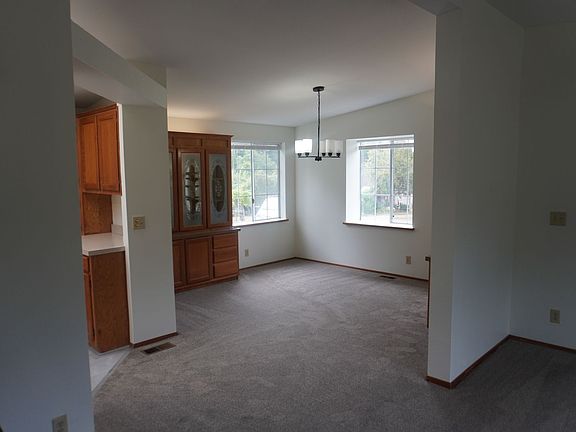 4th image of 18109 NE 25th Ave