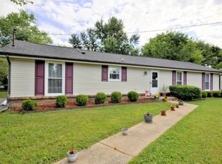307 Mills Dr, Clarksville, TN 37042
