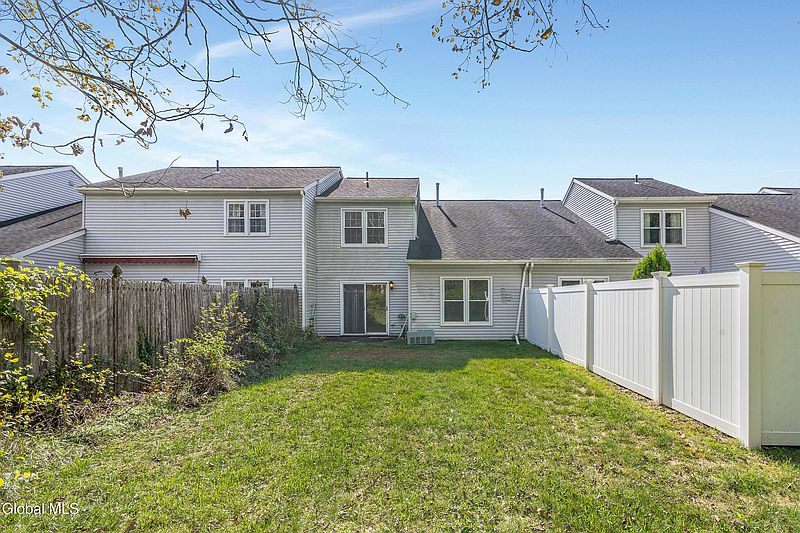 3rd image of 1130 Spearhead Drive