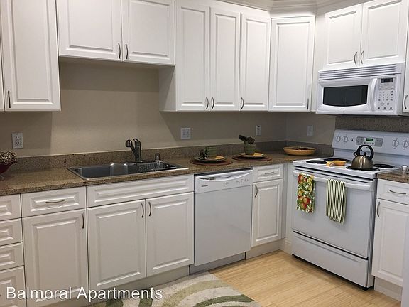 5th image of 3585 Agate Dr APT 207