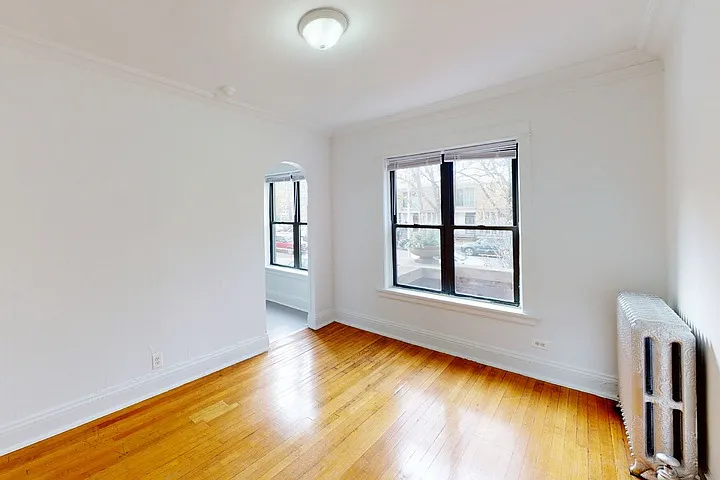 5457-5459 S. Blackstone Avenue — Photo 32