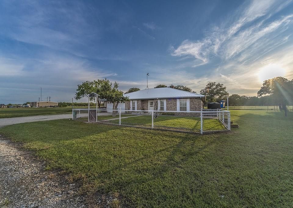 1st image of 2925 County Road 281