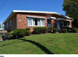 1045 Surrey Rd, Philadelphia, PA 19115