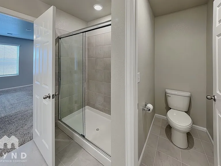 6357 N Netherland Ct — Photo 10
