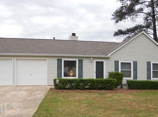 211 Apple Branch Dr, Woodstock, GA 30188