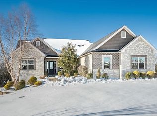 905 Wellington Rdg, Festus, MO 63028