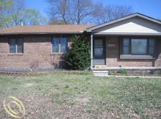 34732 Hazelwood St, Westland, MI