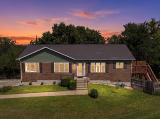 115 Harvard Pl, Manhattan, KS 66503