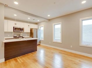 261 Border St APT 2, Boston, MA 02128