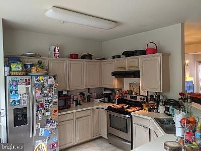 3rd image of 8111 Shoal Creek Dr