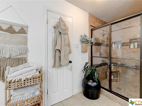 5th image of 4901 Addie Dr