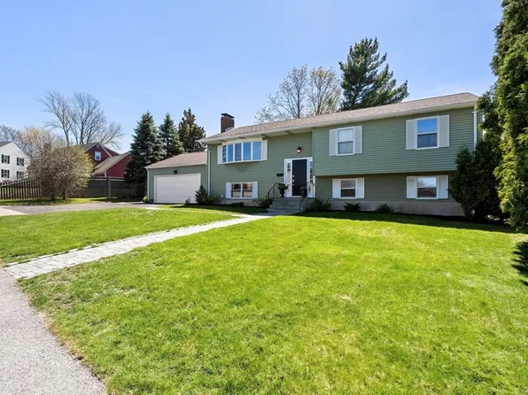 45 Colonial Dr, Quincy, MA 02169