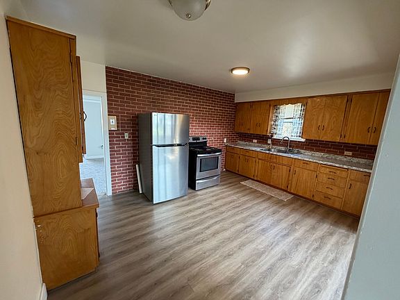 3rd image of 4305 Altamont Dr