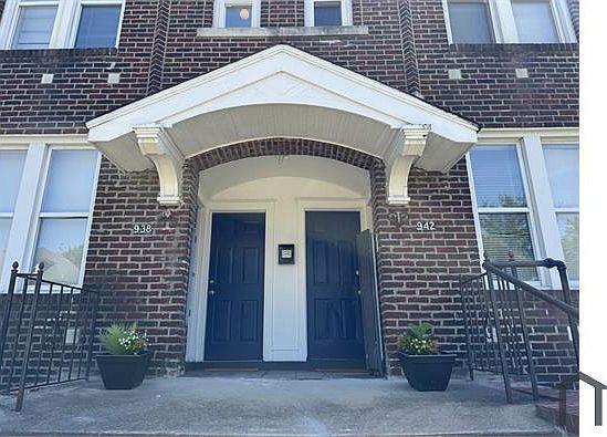1st image of 938 Bates St #1