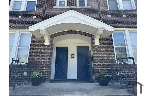 938 Bates St #1 Photo 1