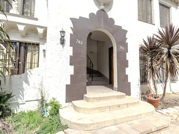 743 S Curson Ave, Los Angeles, CA 90036