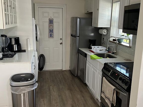 4th image of 504 SW 15th St