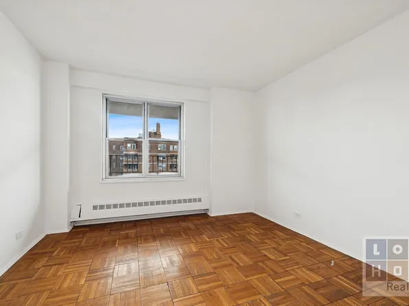 577 Grand Street image 17 of 29