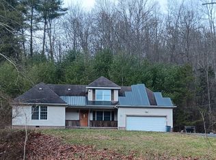 443 Lick Fork Rd, Scarbro, WV 25917