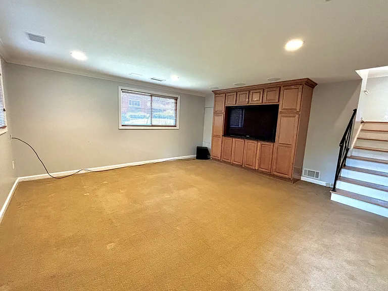 2405 Lillian Dr — Photo 28