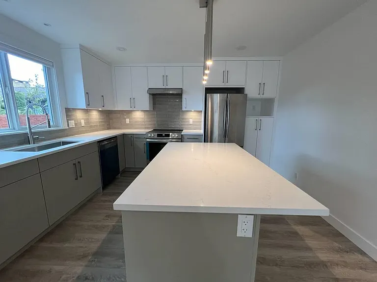 12096 Irving St — Photo 1